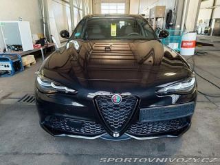 Alfa Romeo Giulia 2.0 Turbo 16V 206kW AT8-Q 2024