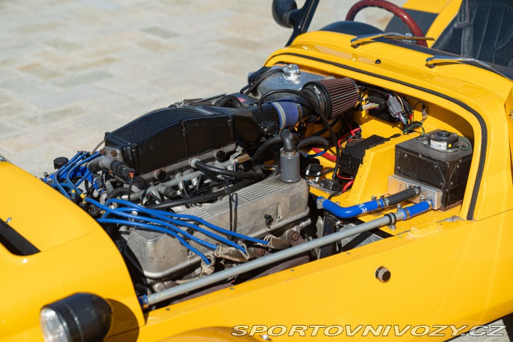 Ostatní značky Ostatní modely Westfield SEIGHT V8 1997