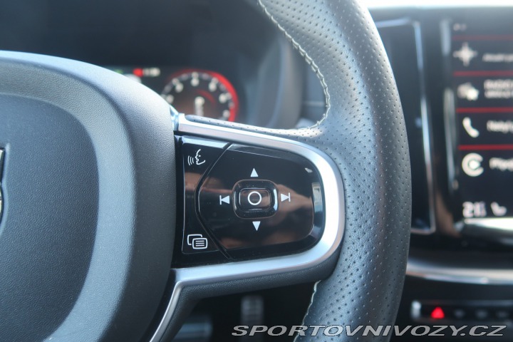 Volvo Ostatní modely XC60 R-Design T6 AWD 2018