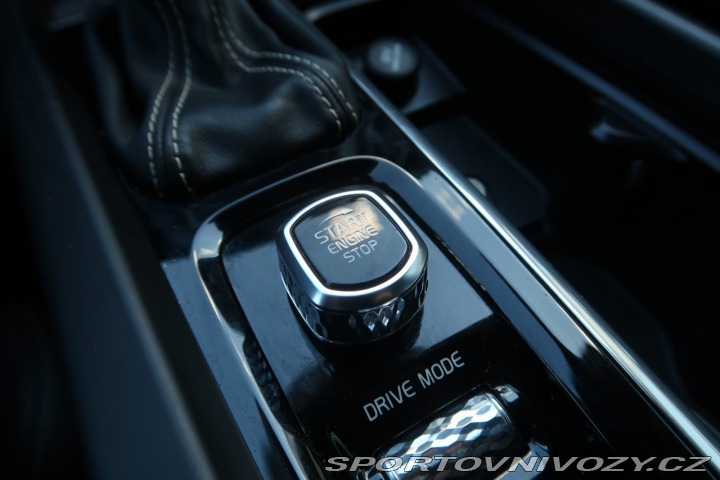 Volvo Ostatní modely XC60 R-Design T6 AWD 2018