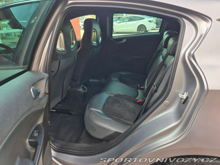 Alfa Romeo Giulietta 1.75 Turbo Quadrifoglio V 2016