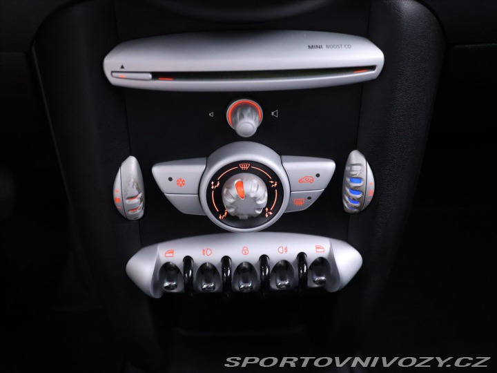 Mini One 1,4 i 70kW Klimatizace 1 2008