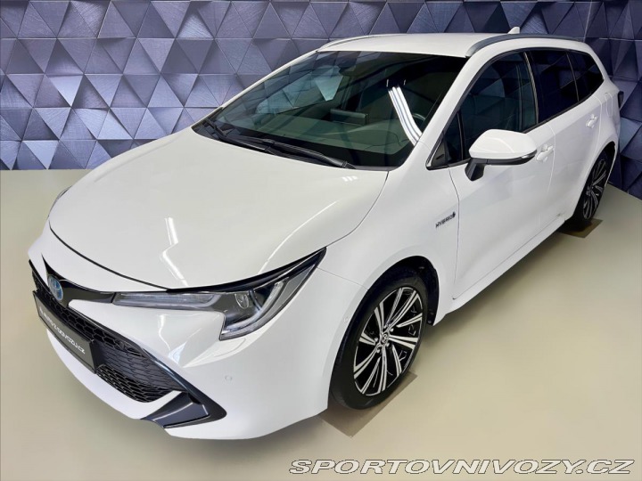 Toyota Corolla 2,0 HYBRID e-CVT TS COMFO 2021