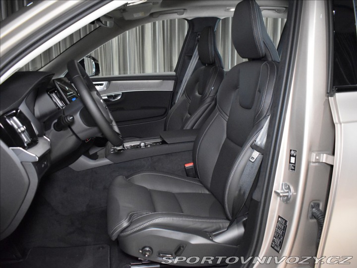 Volvo Ostatní modely XC90 2,0 T8 Ultra Dark 2025