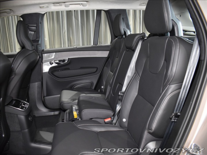 Volvo Ostatní modely XC90 2,0 T8 Ultra Dark 2025