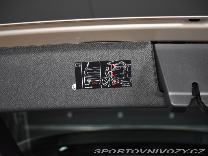 Volvo Ostatní modely XC90 2,0 T8 Ultra Dark 2025