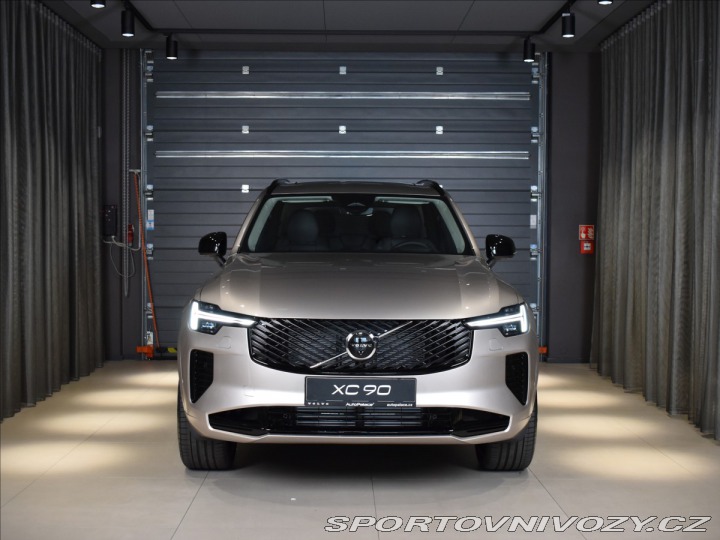 Volvo Ostatní modely XC90 2,0 T8 Ultra Dark 2025