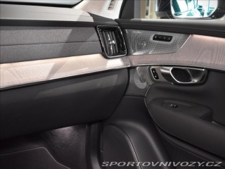Volvo Ostatní modely XC90 2,0 T8  Ultra Dark 2025