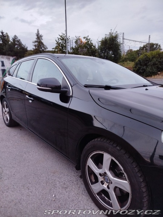 Volvo V60 2,0 2012r. Diesel 2012