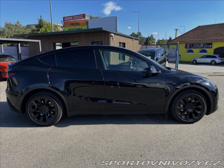 Tesla Model Y LR AWD R20*AMD*Záruka 2022