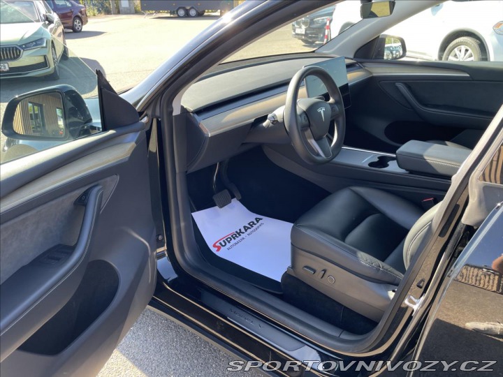 Tesla Model Y LR AWD R20*AMD*Záruka do 2022