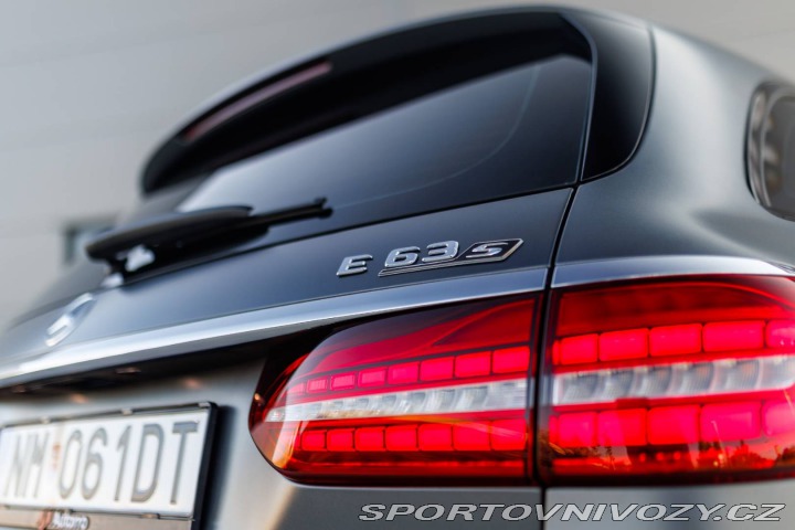 Mercedes-Benz E Kombi Mercedes-AMG 63 S 2021