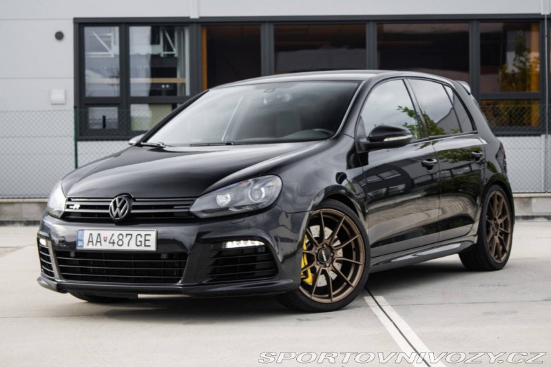 Volkswagen Golf 2.0 TFSI 270k R 4-Motion