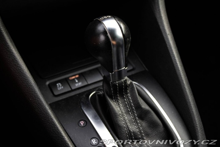 Volkswagen Golf 2.0 TFSI 270k R 4-Motion 2011