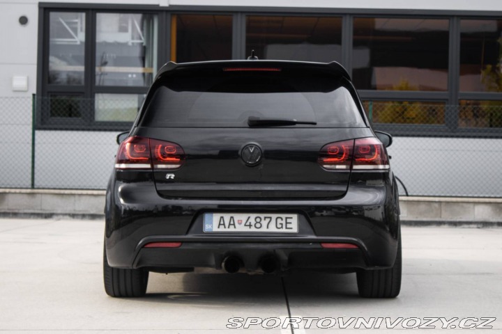 Volkswagen Golf 2.0 TFSI 270k R 4-Motion 2011
