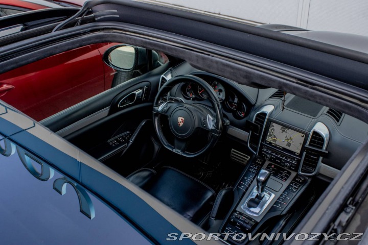 Porsche Cayenne S Diesel Tiptronic S / E 2013