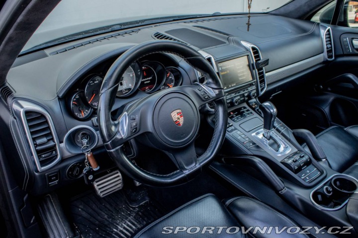 Porsche Cayenne S Diesel Tiptronic S / E 2013
