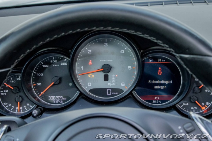 Porsche Cayenne S Diesel Tiptronic S / E 2013