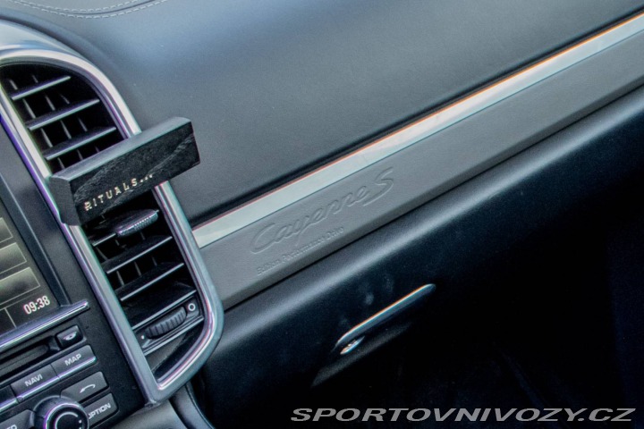 Porsche Cayenne S Diesel Tiptronic S / E 2013