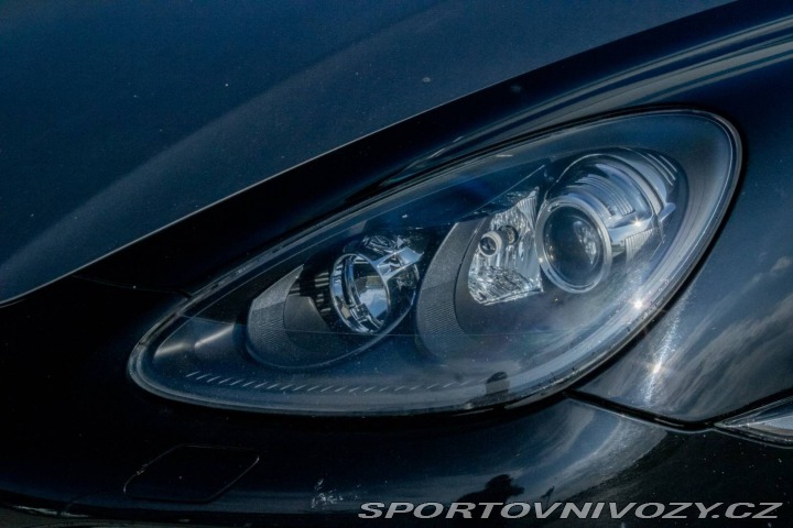 Porsche Cayenne S Diesel Tiptronic S / E 2013