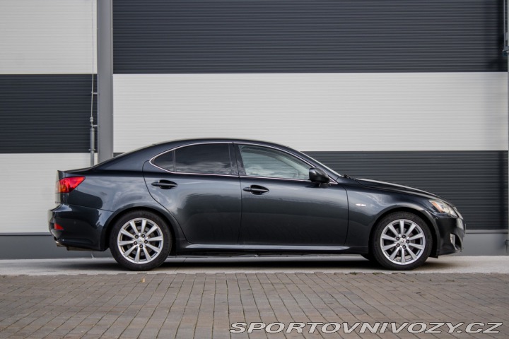 Lexus IS 250 / AJ NA SPLÁTKY / 2007
