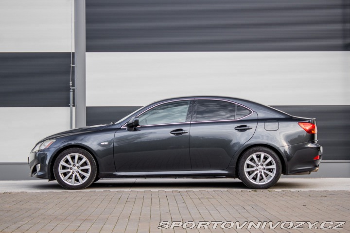 Lexus IS 250 / AJ NA SPLÁTKY / 2007