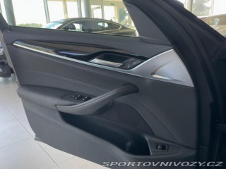 BMW 5 530d*210kW*Sport*Laser*Ta 2022