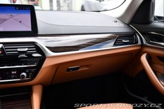 BMW 5 530d LUXURY LINE LASER K3 2020