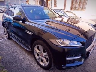 Jaguar F-Pace 3,0D R-Sport AWD 4X4 ČR