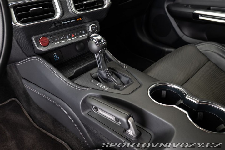 Ford Mustang 2024