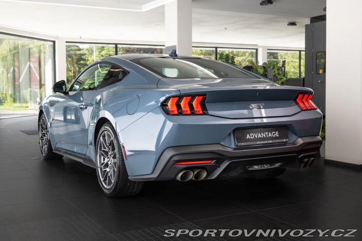 Ford Mustang 2024
