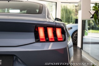 Ford Mustang  2024