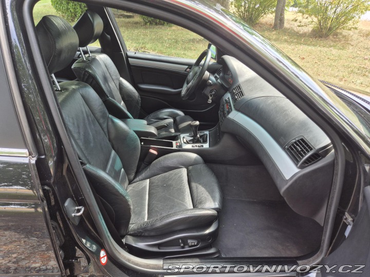 BMW 3 330i (E46) 2001