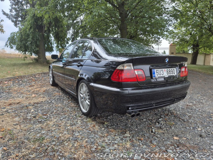 BMW 3 330i (E46) 2001