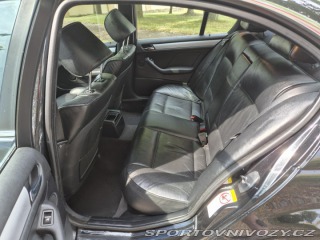 BMW 3 330i (E46) 2001
