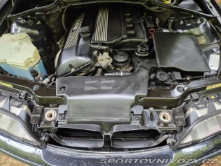 BMW 3 330i (E46) 2001