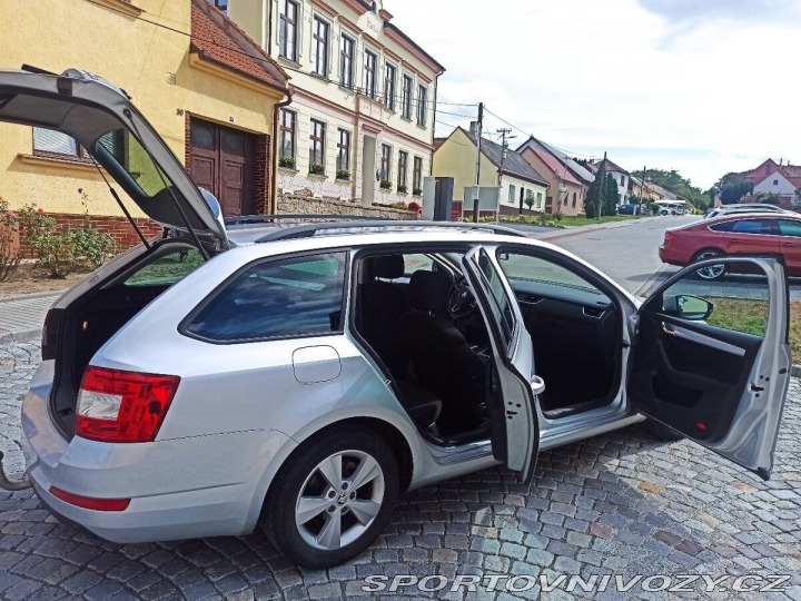 Škoda Ostatní modely Octavia 2,0 3 1800