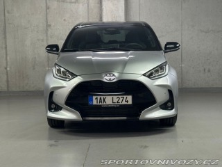 Toyota Yaris Premiere Edition 1.5 Hybr 1800