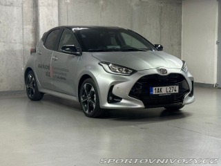 Toyota Yaris Premiere Edition 1.5 Hybr 1800