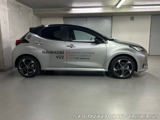 Toyota Yaris Premiere Edition 1.5 Hybr 1800