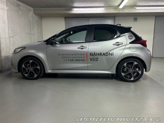 Toyota Yaris Premiere Edition 1.5 Hybr 1800