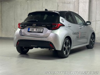 Toyota Yaris Premiere Edition 1.5 Hybr 1800