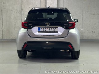 Toyota Yaris Premiere Edition 1.5 Hybr 1800