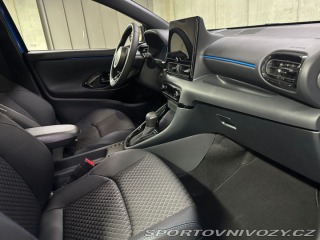Toyota Yaris Premiere Edition 1.5 Hybr 1800