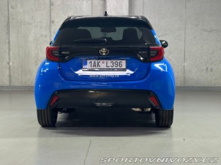 Toyota Yaris Premiere Edition 1.5 Hybr 1800
