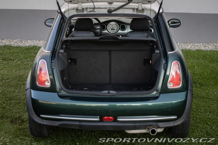 Mini Cooper // AJ NA SPLÁTKY 2006