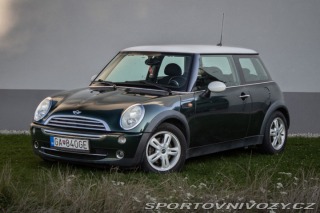 Mini Cooper // AJ NA SPLÁTKY 2006