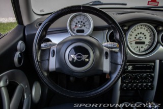 Mini Cooper // AJ NA SPLÁTKY 2006