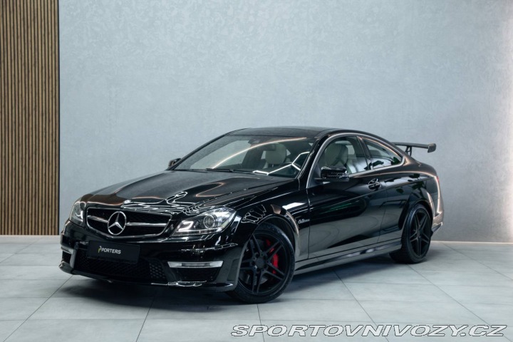 Mercedes-Benz C Kupé  AMG 63 2012
