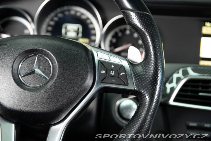 Mercedes-Benz C Kupé AMG 63 2012